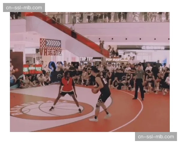 “印第安纳狂热队主场增益球场完成部分座椅翻新”